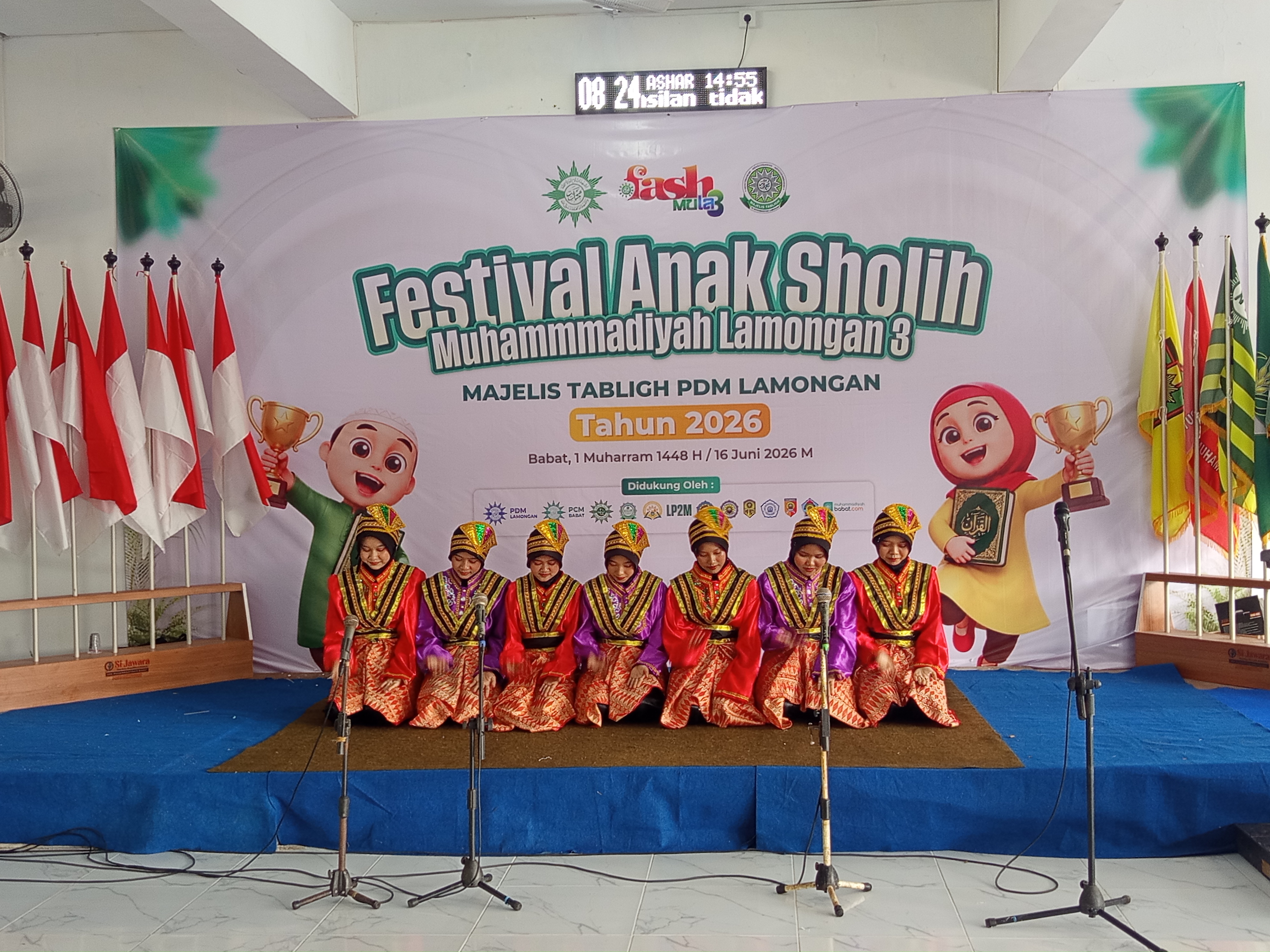 Tari Saman SMA MUH1BA Meriahkan Pembukaan Fashmula 3